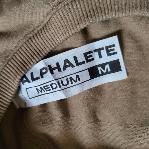 Alphalete Stratus Long Sleeve Crop - Picture 2 of 4